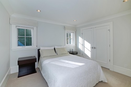 2920 Mathers Avenue, West Vancouver, BC - Indoor Photo Showing Bedroom
