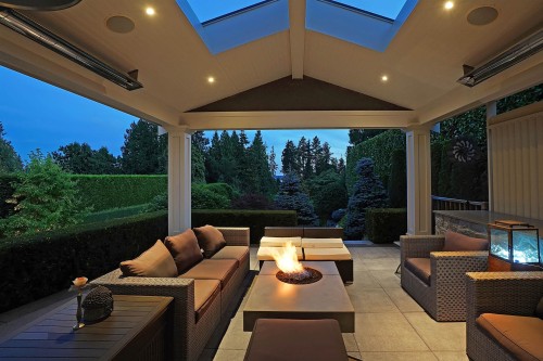 2920 Mathers Avenue, West Vancouver, BC - Outdoor With Deck Patio Veranda With Exterior