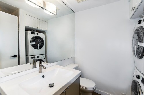 962 11Th Avenue E, Vancouver, BC 