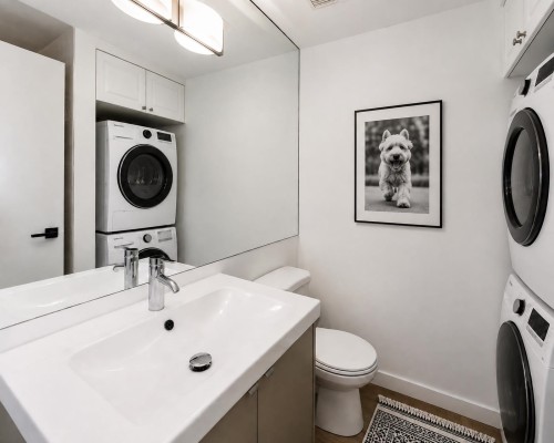 962 11Th Avenue E, Vancouver, BC 