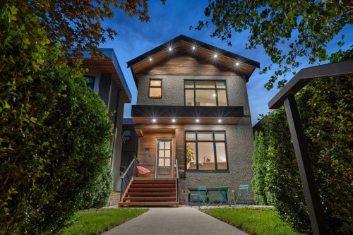 285 19Th Avenue E, Vancouver, BC - Outdoor With Facade