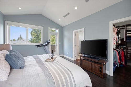 285 19Th Avenue E, Vancouver, BC - Indoor Photo Showing Bedroom
