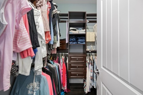 285 19Th Avenue E, Vancouver, BC - Indoor With Storage