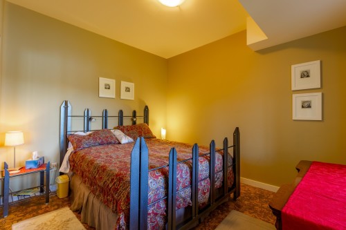 1602 Chart Drive, Pender Island, BC - Indoor Photo Showing Bedroom
