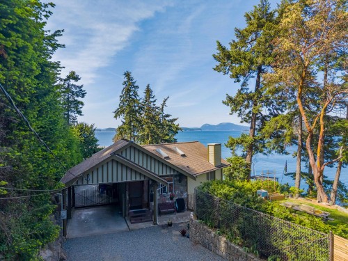 1602 Chart Drive, Pender Island, BC - Outdoor