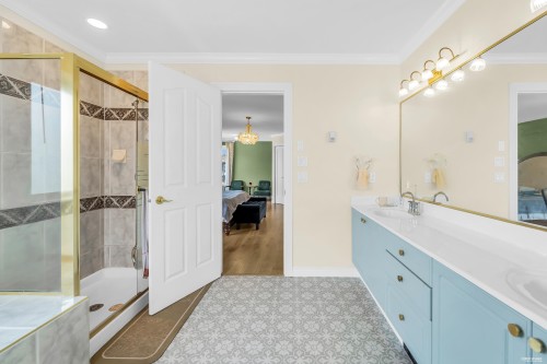 6231 Dunsmuir Crescent, Richmond, BC - Indoor Photo Showing Bathroom