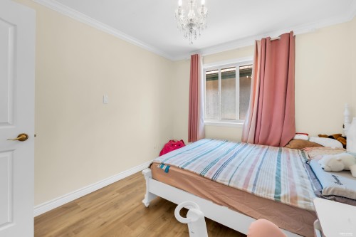 6231 Dunsmuir Crescent, Richmond, BC - Indoor Photo Showing Bedroom