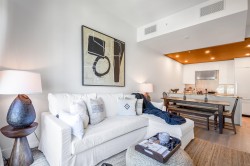 408-6687 Nelson Avenue  West Vancouver, BC V7W 2B2