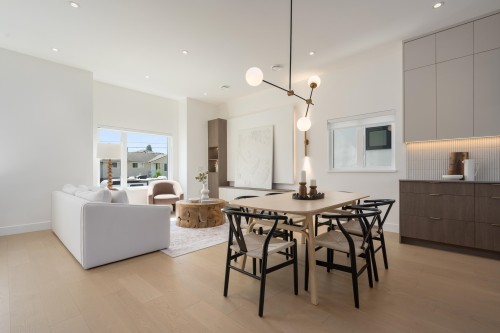 3-8483 16Th Avenue, Burnaby, BC - Indoor