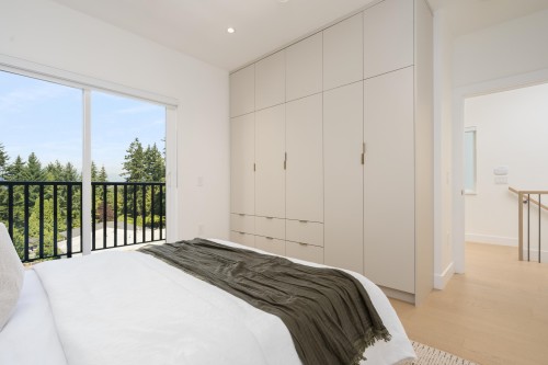 3-8483 16Th Avenue, Burnaby, BC - Indoor Photo Showing Bedroom