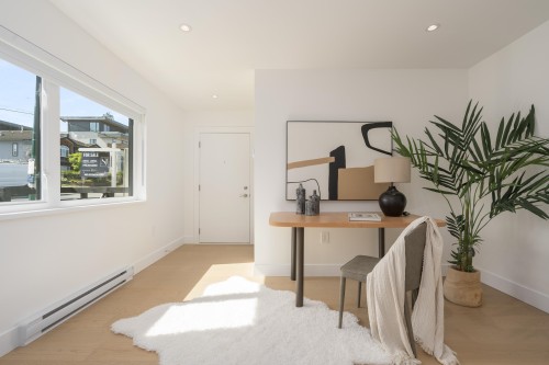 3-8483 16Th Avenue, Burnaby, BC - Indoor Photo Showing Other Room