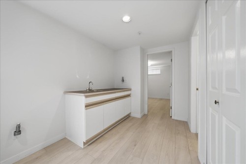 6212 Vivian Street, Vancouver, BC - Indoor Photo Showing Other Room
