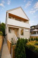 3-595 49th Avenue E Vancouver, BC V5W 2H1