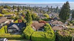 2138 Nelson Avenue  West Vancouver, BC V7V 2P7