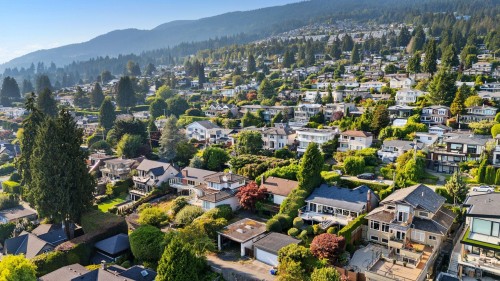 2138 Nelson Avenue, West Vancouver, BC - Outdoor With View