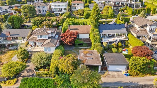 2138 Nelson Avenue, West Vancouver, BC - Outdoor