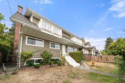 462 4th Street E North Vancouver, BC V7L 1J5