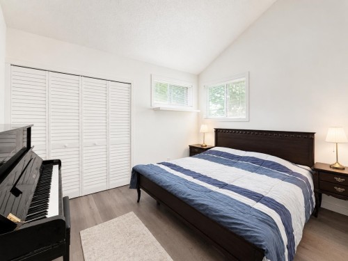 1741 Rufus Drive, North Vancouver, BC - Indoor Photo Showing Bedroom
