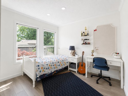 1741 Rufus Drive, North Vancouver, BC - Indoor Photo Showing Bedroom