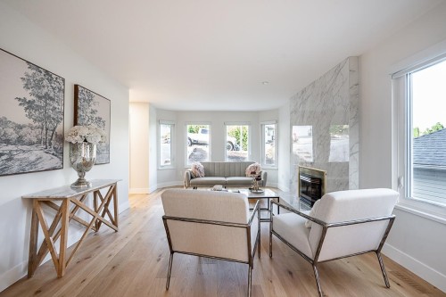 2824 Nash Drive, Coquitlam, BC - Indoor Photo Showing Living Room With Fireplace