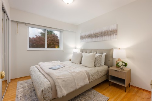 850 Jefferson Avenue, West Vancouver, BC - Indoor Photo Showing Bedroom