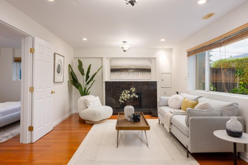850 Jefferson Avenue, West Vancouver, BC - Indoor Photo Showing Living Room