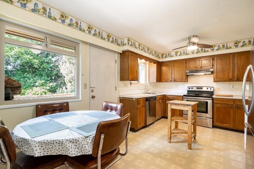 1171 Winslow Avenue, Coquitlam, BC - Indoor