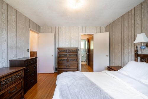 1171 Winslow Avenue, Coquitlam, BC - Indoor Photo Showing Bedroom
