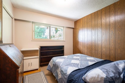 1171 Winslow Avenue, Coquitlam, BC - Indoor Photo Showing Bedroom