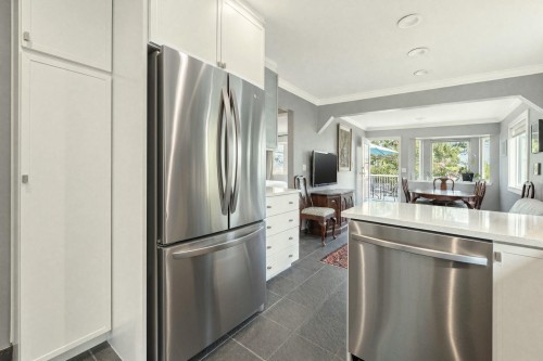 2183 Napier Street, Vancouver, BC - Indoor Photo Showing Kitchen