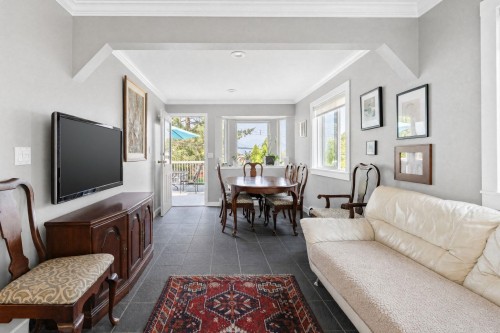 2183 Napier Street, Vancouver, BC - Indoor