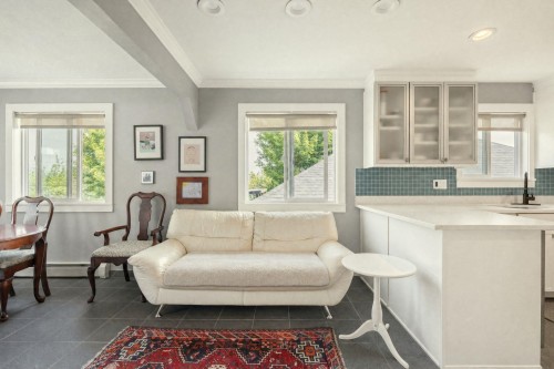 2183 Napier Street, Vancouver, BC - Indoor