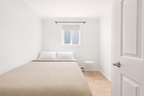 2183 Napier Street, Vancouver, BC - Indoor Photo Showing Bedroom
