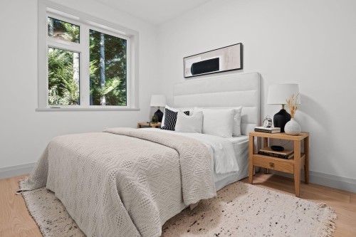 3-1491 Devonshire Crescent, Vancouver, BC - Indoor Photo Showing Bedroom