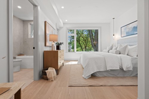 3-1491 Devonshire Crescent, Vancouver, BC - Indoor Photo Showing Bedroom