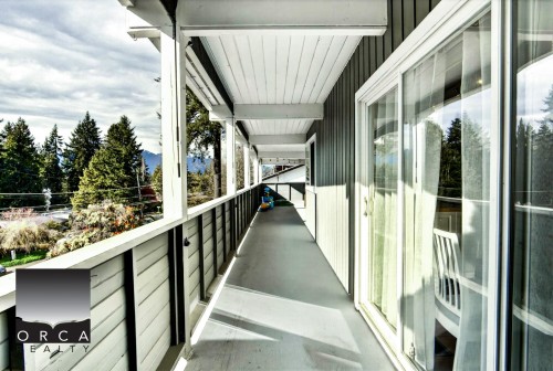 981 Kinsac Street, Coquitlam, BC - Outdoor With Exterior