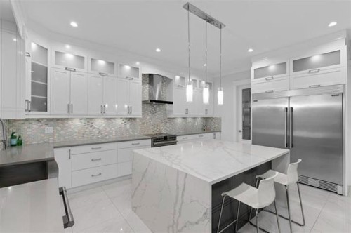 338 Mundy Street, Coquitlam, BC - Indoor Photo Showing Kitchen With Upgraded Kitchen
