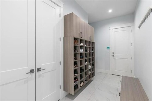 338 Mundy Street, Coquitlam, BC - Indoor Photo Showing Other Room
