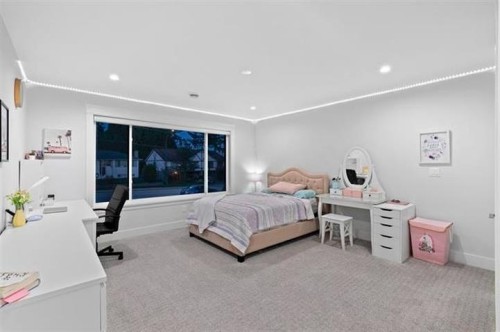 338 Mundy Street, Coquitlam, BC - Indoor Photo Showing Bedroom