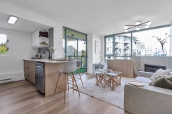 1001-2733 Chandlery Place  Vancouver, BC V5S 4V3