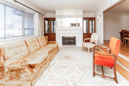 11871 No. 3 Road, Richmond, BC - Indoor Photo Showing Living Room With Fireplace
