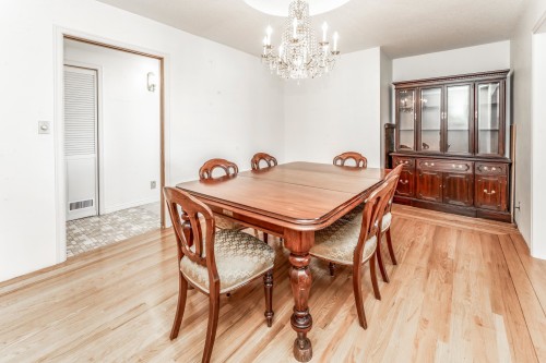 11871 No. 3 Road, Richmond, BC - Indoor Photo Showing Dining Room