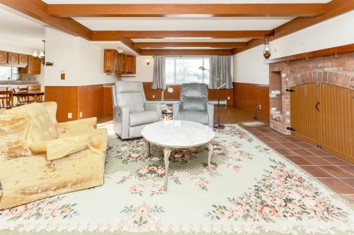 11871 No. 3 Road, Richmond, BC - Indoor Photo Showing Living Room
