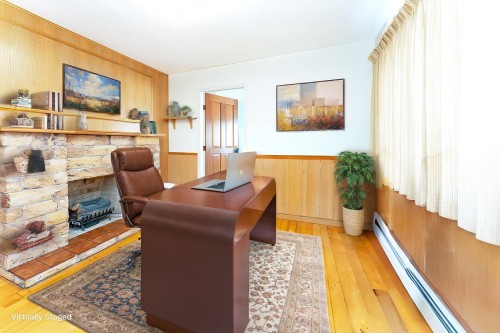 11871 No. 3 Road, Richmond, BC - Indoor With Fireplace