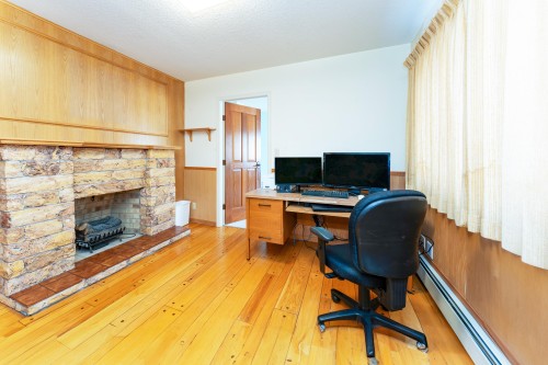 11871 No. 3 Road, Richmond, BC - Indoor Photo Showing Office With Fireplace