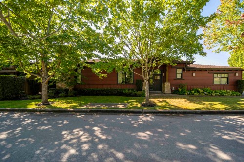 5066 Springs Boulevard  Delta, BC V4M 0A7