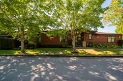 5066 Springs Boulevard Delta, BC V4M 0A7