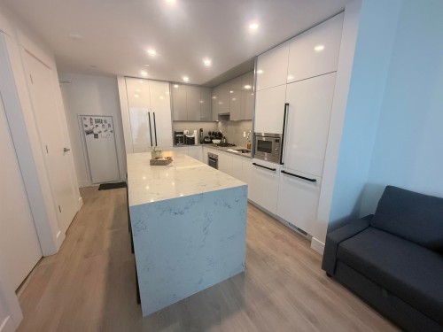 2510-4711 Hazel Street  Burnaby, BC V5H 0J9