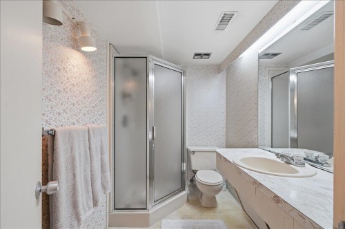982 Braeside Street, West Vancouver, BC - Indoor Photo Showing Bathroom