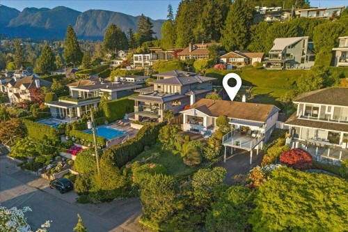 982 Braeside Street, West Vancouver, BC - Outdoor With View